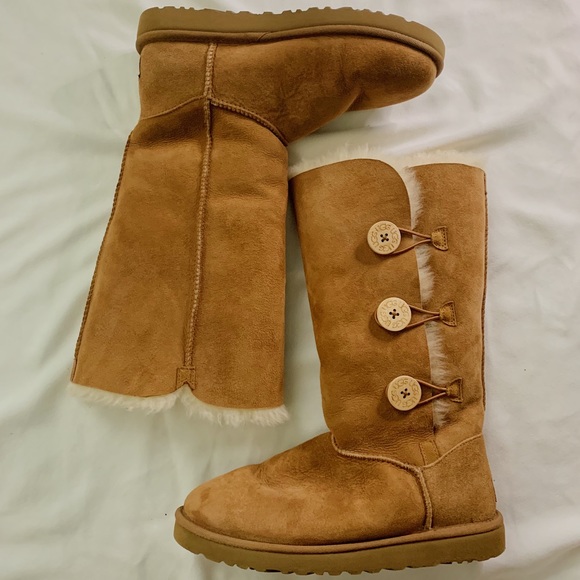 uggs boots bailey button